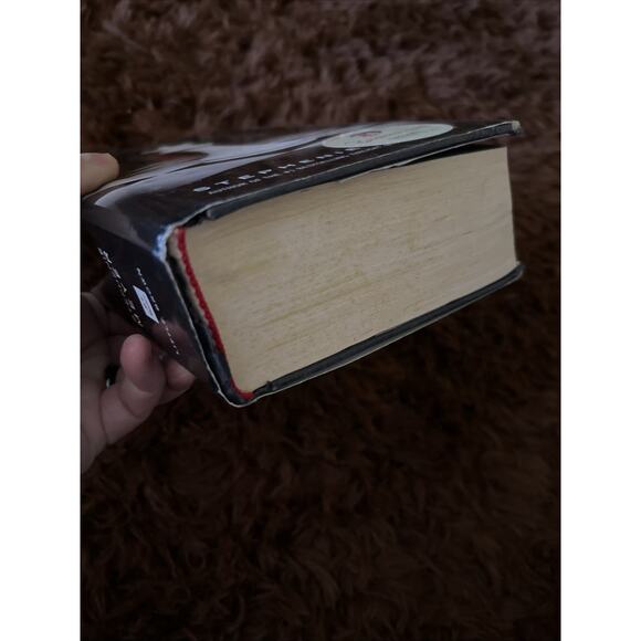 Lot of 2 Twilight Books Eclipse and Breaking Dawn by Stephanie Meyer - Picture 9 of 16